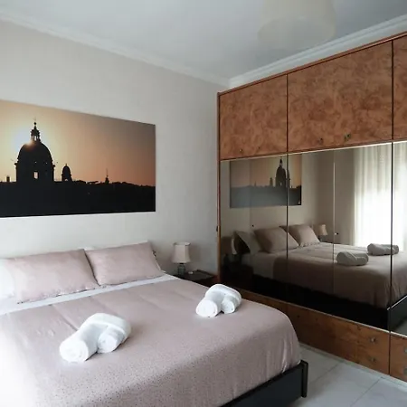 Apartment Happio Rome